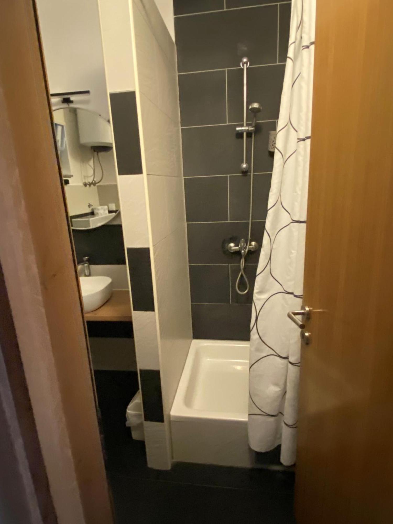 Apartmani Dragicevic فير المظهر الخارجي الصورة
